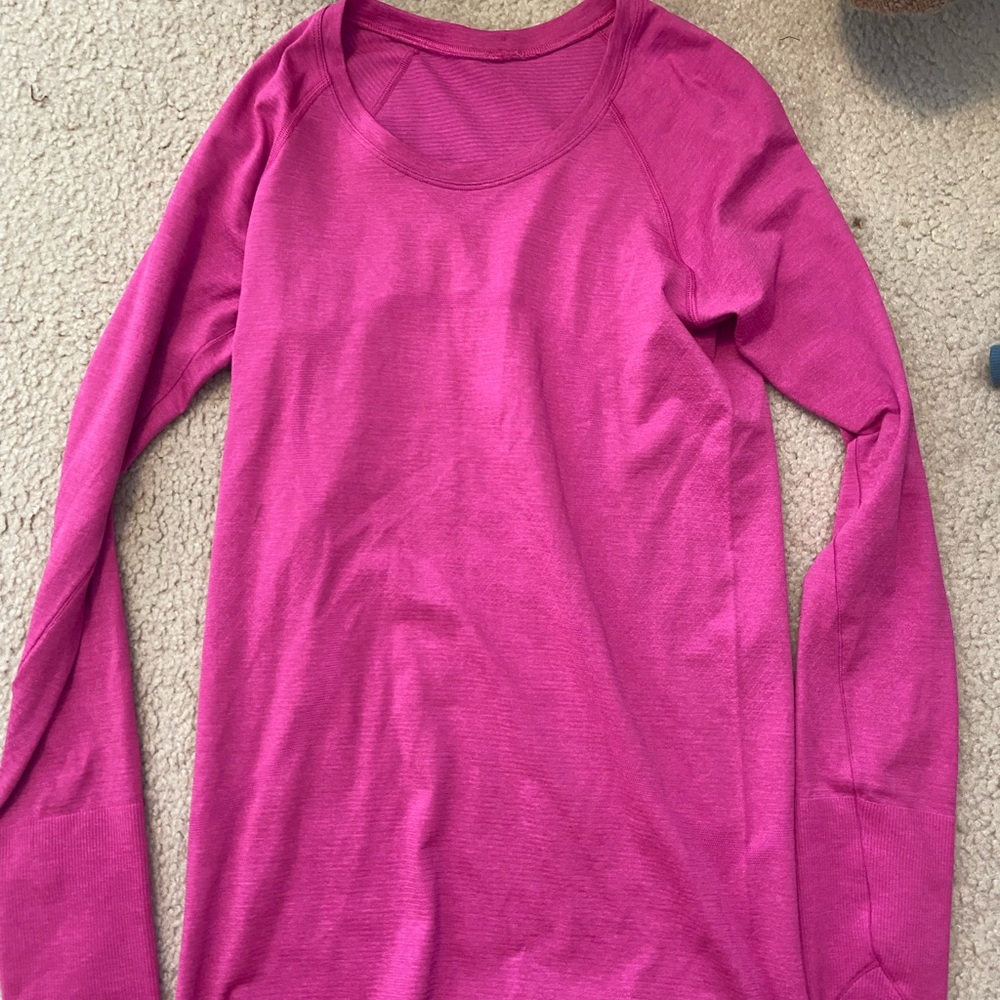 lulu swiftly tech long sleeve pink size 6